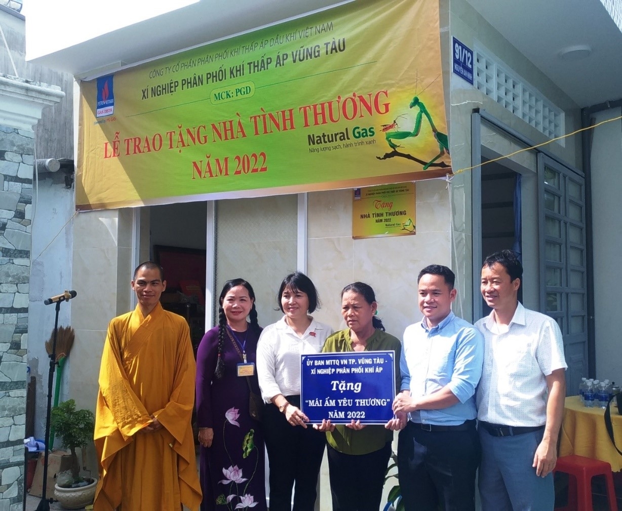 Lễ trao tặng Nhà tình thương từ nguồn kinh phí ủng hộ của KTA Vũng Tàu Lễ trao tặng Nhà tình thương từ nguồn kinh phí ủng hộ của KTA Vũng Tàu
