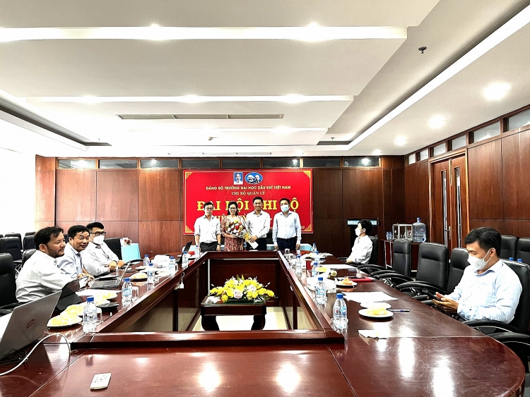 Chi bộ Quản lý Đảng bộ PVU tổ chức thành công Đại hội nhiệm kỳ 2022-2025 Chi bộ Quản lý Đảng bộ PVU tổ chức thành công Đại hội nhiệm kỳ 2022 2025