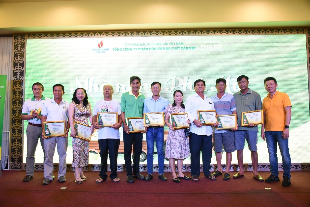 Chương trình “Nhà nông Phú Mỹ”: Lan tỏa kỹ thuật canh tác tới bà con nông dân Chương trình “Nhà nông Phú Mỹ”: Lan tỏa kỹ thuật canh tác tới bà con nông dân