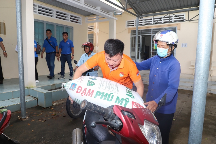 Nhiều hoạt động ý nghĩa tại chiến dịch mùa hè xanh năm 2022 Tuổi trẻ Dầu khí: Nhiều hoạt động ý nghĩa tại chiến dịch Mùa hè xanh năm 2022