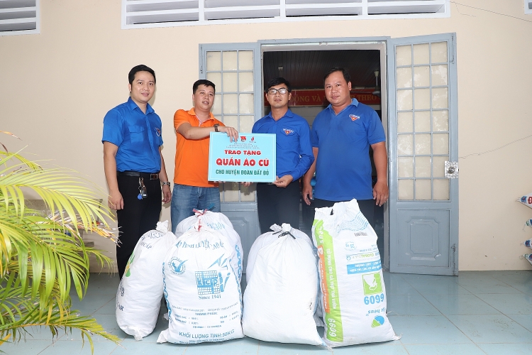 Nhiều hoạt động ý nghĩa tại chiến dịch mùa hè xanh năm 2022 Tuổi trẻ Dầu khí: Nhiều hoạt động ý nghĩa tại chiến dịch Mùa hè xanh năm 2022