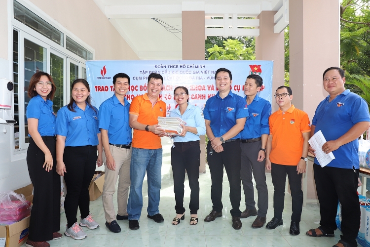 Nhiều hoạt động ý nghĩa tại chiến dịch mùa hè xanh năm 2022 Tuổi trẻ Dầu khí: Nhiều hoạt động ý nghĩa tại chiến dịch Mùa hè xanh năm 2022