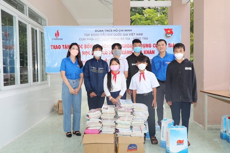 Nhiều hoạt động ý nghĩa tại chiến dịch mùa hè xanh năm 2022 Tuổi trẻ Dầu khí: Nhiều hoạt động ý nghĩa tại chiến dịch Mùa hè xanh năm 2022