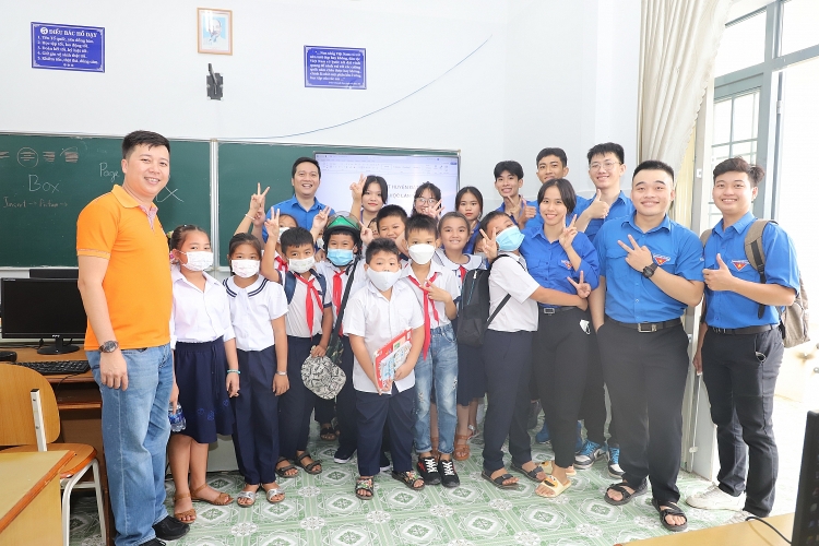Nhiều hoạt động ý nghĩa tại chiến dịch mùa hè xanh năm 2022 Tuổi trẻ Dầu khí: Nhiều hoạt động ý nghĩa tại chiến dịch Mùa hè xanh năm 2022