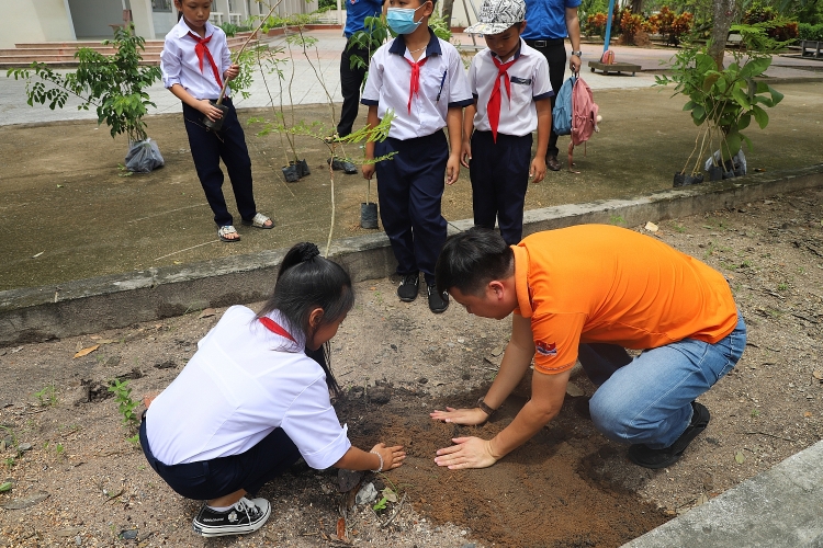 Nhiều hoạt động ý nghĩa tại chiến dịch mùa hè xanh năm 2022 Tuổi trẻ Dầu khí: Nhiều hoạt động ý nghĩa tại chiến dịch Mùa hè xanh năm 2022