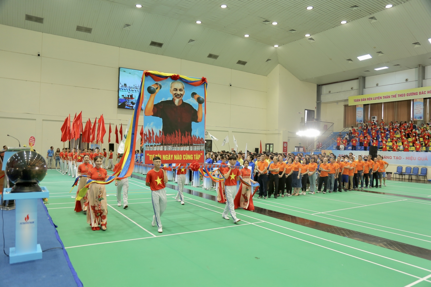 Toàn cảnh Hội thao ngành Dầu khí năm 2022 khu vực phía Bắc Toàn cảnh Hội thao ngành Dầu khí năm 2022 khu vực phía Bắc