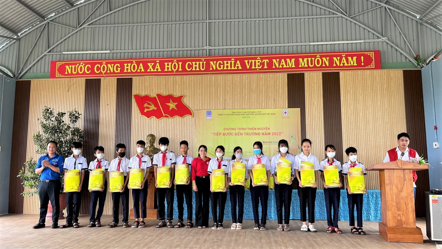 V GAS D phối hợp với tỉnh Quảng Nam tổ chức chương trình thiện nguyện “Tiếp bước đến trường năm 2022”