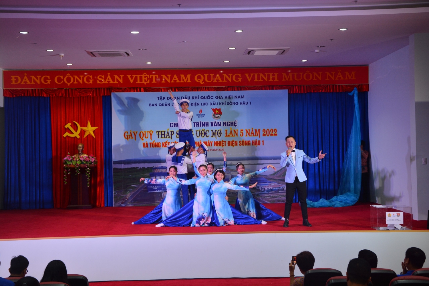 Ban QLDA Sông Hậu 1 trao học bổng “Thắp sáng ước mơ” Ban QLDA Sông Hậu 1 trao học bổng “Thắp sáng ước mơ”