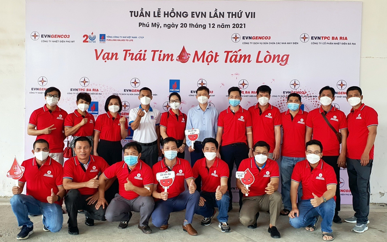 KĐN tham gia nhiều chương trình xã hội của Tập đoàn và PV GAS KĐN tham gia nhiều chương trình xã hội của Tập đoàn và PV GAS