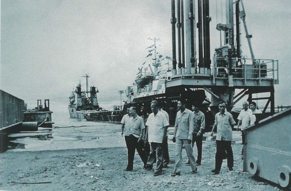 Hành trình 40 năm của Xí nghiệp Dịch vụ cảng và Cung ứng vật tư thiết bị Vietsovpetro Hành trình 40 năm của Xí nghiệp Dịch vụ cảng và Cung ứng vật tư thiết bị Vietsovpetro