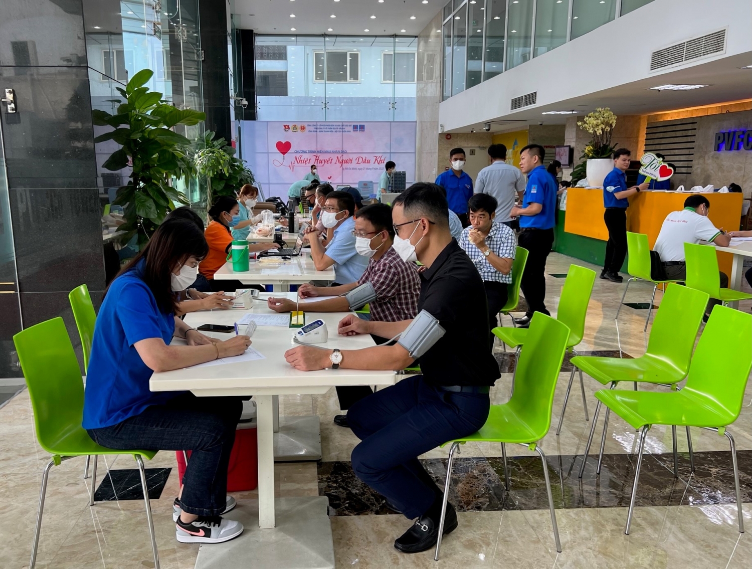 Hiến máu nhân đạo – Hoạt động ý nghĩa nhân ngày truyền thống của PVFCCo Hiến máu nhân đạo – Hoạt động ý nghĩa nhân ngày truyền thống của PVFCCo