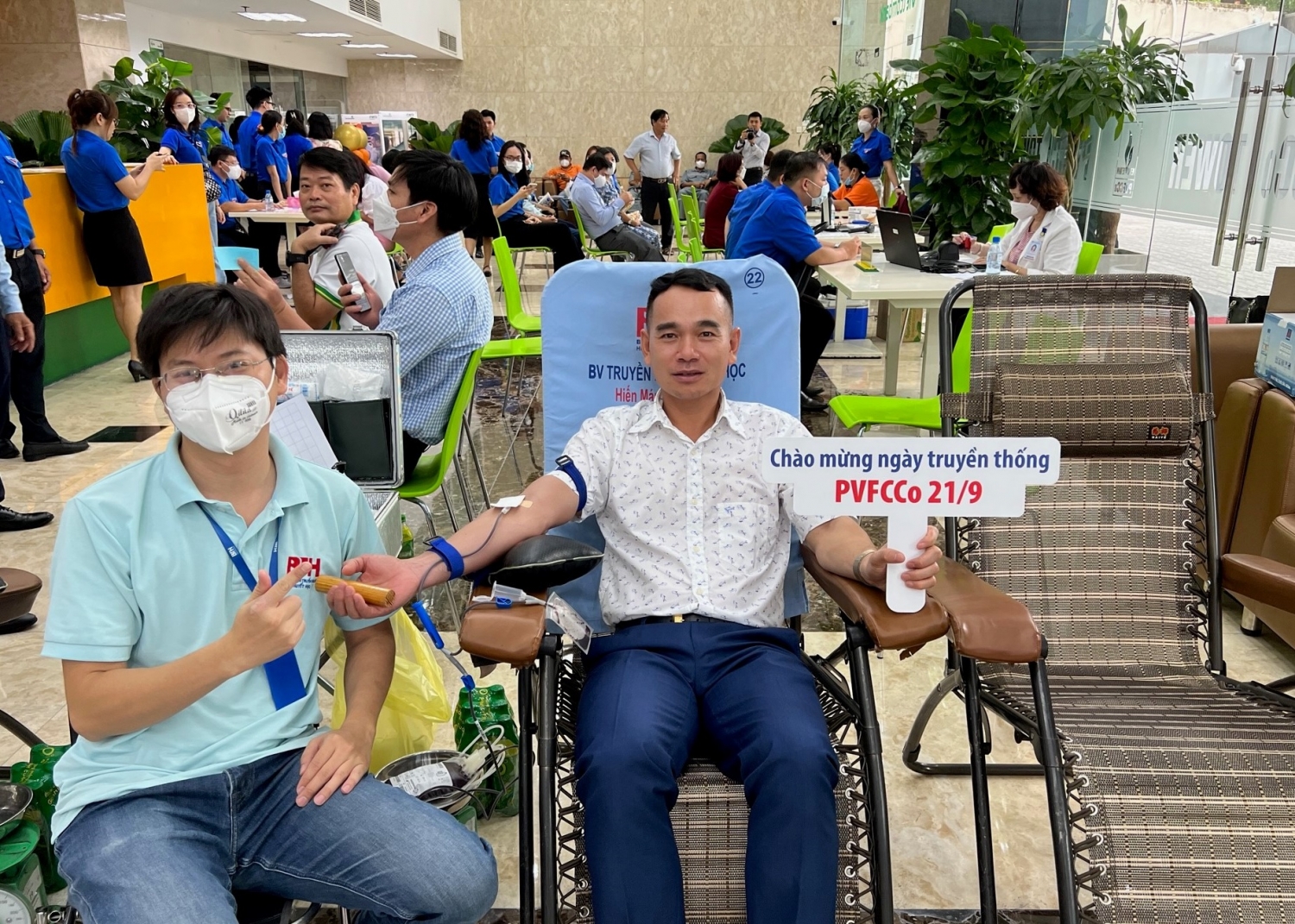 Hiến máu nhân đạo – Hoạt động ý nghĩa nhân ngày truyền thống của PVFCCo Hiến máu nhân đạo – Hoạt động ý nghĩa nhân ngày truyền thống của PVFCCo