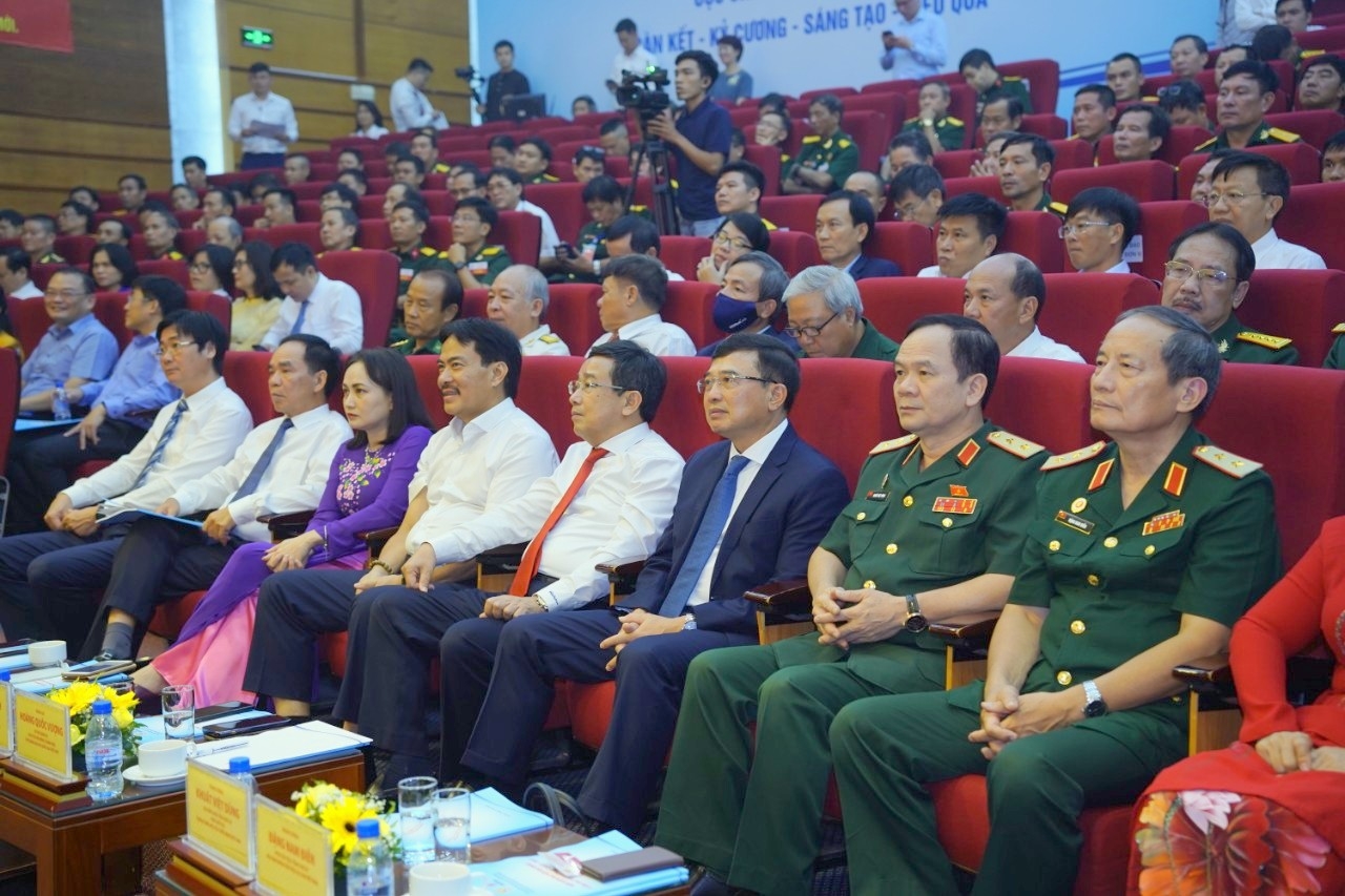 Hội CCB Petrovietnam phải là lực lượng gương mẫu, đi đầu trong mọi hoạt động của Tập đoàn Hội CCB Petrovietnam phải là lực lượng gương mẫu, đi đầu trong mọi hoạt động của Tập đoàn