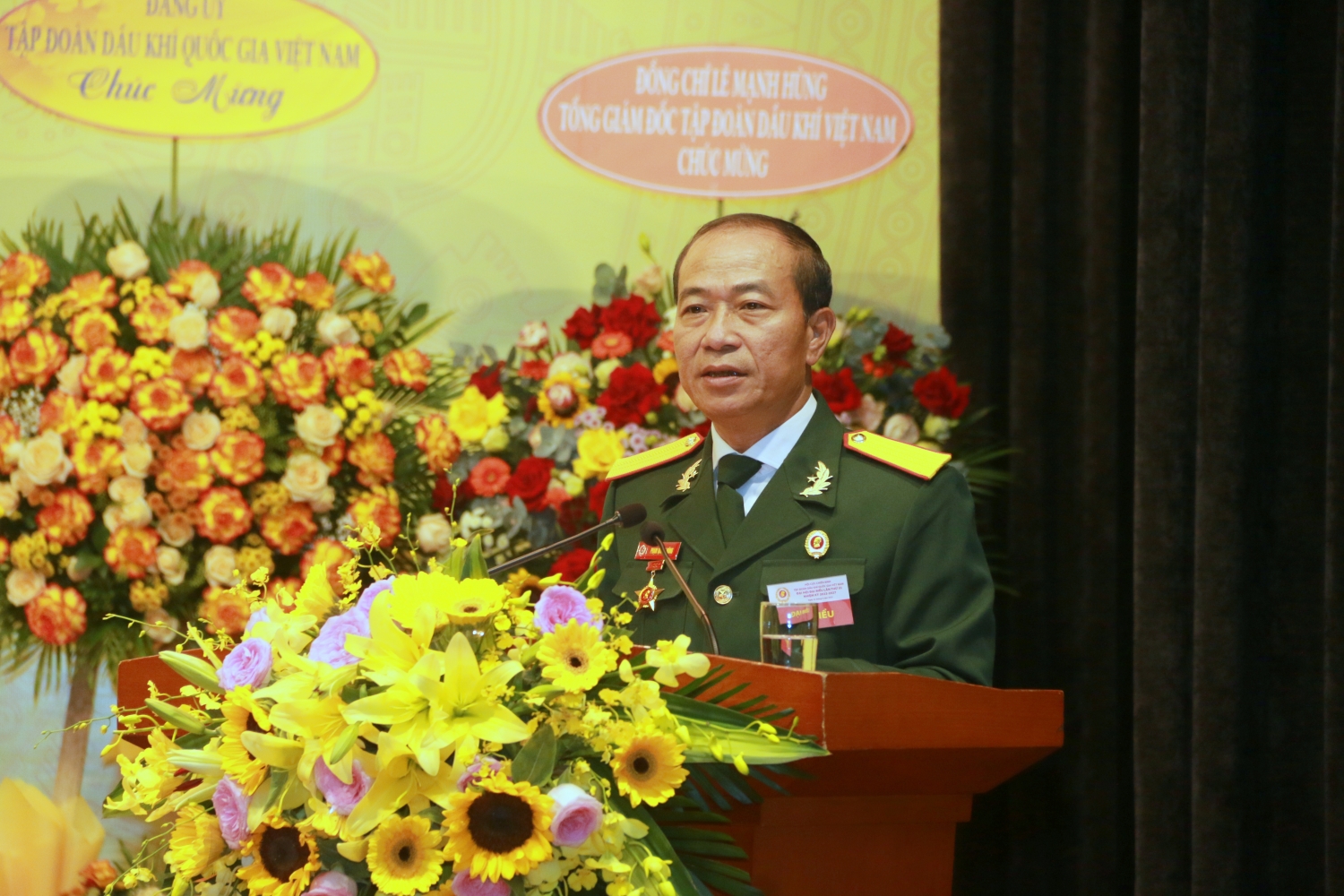 Hội CCB Petrovietnam phải là lực lượng gương mẫu, đi đầu trong mọi hoạt động của Tập đoàn Hội CCB Petrovietnam phải là lực lượng gương mẫu, đi đầu trong mọi hoạt động của Tập đoàn
