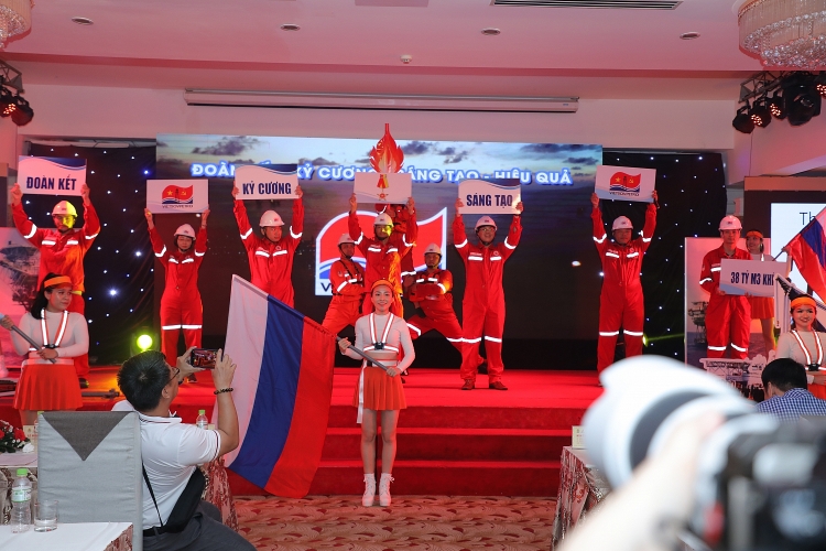 Khai mạc Hội thi An toàn vệ sinh viên giỏi ngành Dầu khí lần IX năm 2022 Khai mạc Hội thi An toàn vệ sinh viên giỏi ngành Dầu khí lần thứ IX, năm 2022