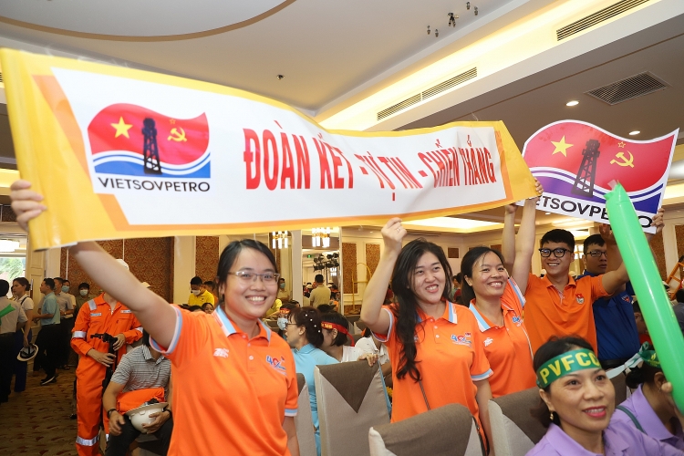 Khai mạc Hội thi An toàn vệ sinh viên giỏi ngành Dầu khí lần IX năm 2022 Khai mạc Hội thi An toàn vệ sinh viên giỏi ngành Dầu khí lần thứ IX, năm 2022