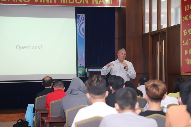 PVU tổ chức Nói chuyên đề PVU tổ chức nói chuyên đề về năng lượng tương lai và giải pháp giảm phát thải CO2