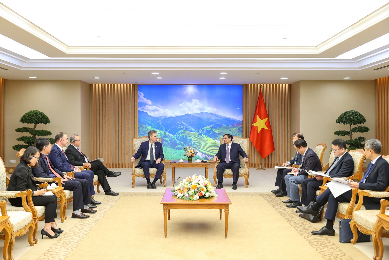 Thủ tướng hoan nghênh Tập đoàn AES (Hoa Kỳ) đầu tư vào năng lượng tái tạo, năng lượng sạch Thủ tướng hoan nghênh Tập đoàn AES (Hoa Kỳ) đầu tư vào năng lượng tái tạo, năng lượng sạch