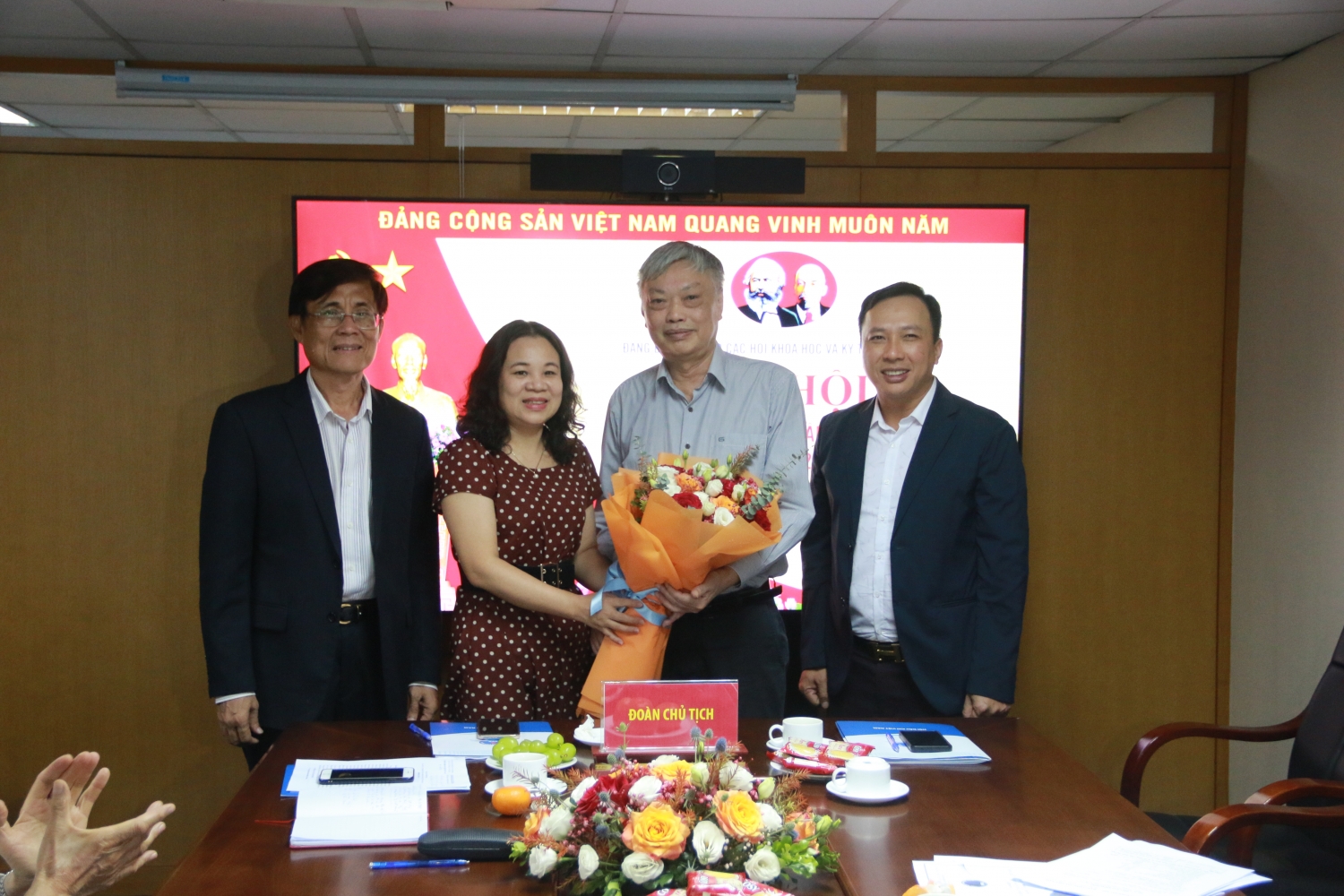 Đại hội Chi bộ Cơ quan Hội Dầu khí Việt Nam lần thứ V, nhiệm kỳ 2022-2025 Đại hội Chi bộ Cơ quan Hội Dầu khí Việt Nam lần thứ V, nhiệm kỳ 2022-2025