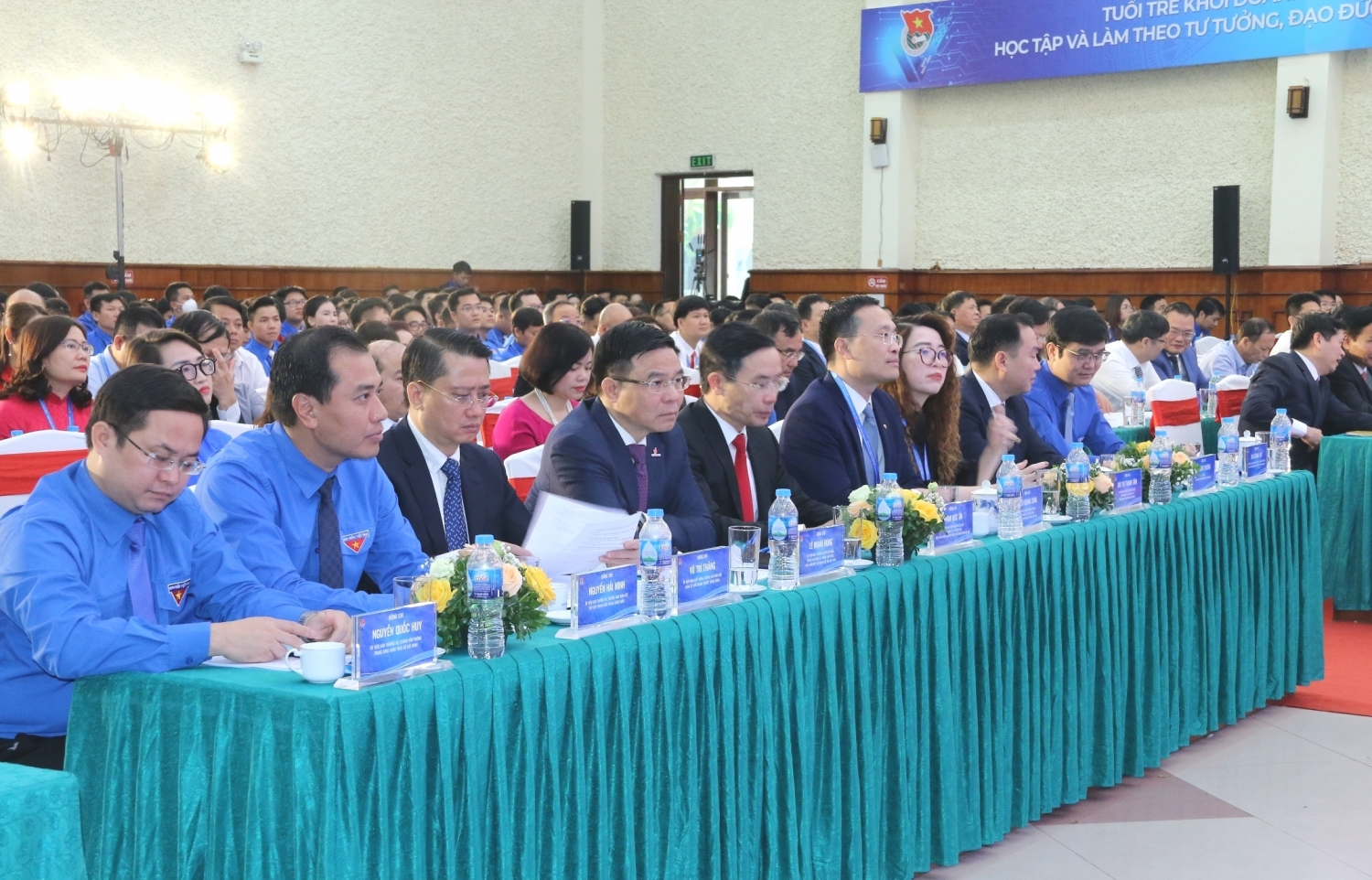Tuổi trẻ Khối Doanh nghiệp Trung ương: Đoàn kết - Tiên phong - Bản lĩnh - Sáng tạo Tuổi trẻ Khối Doanh nghiệp Trung ương: Đoàn kết - Tiên phong - Bản lĩnh - Sáng tạo
