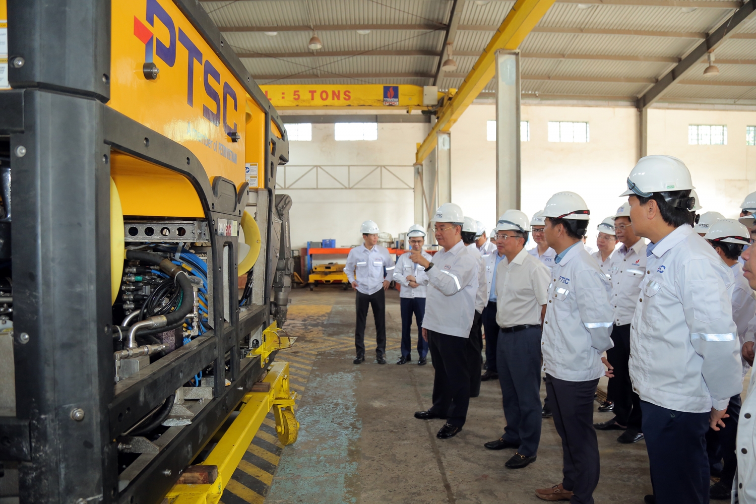 Chủ tịch HĐTV Petrovietnam Hoàng Quốc Vượng kiểm tra thực địa, hạ tầng và năng lực của các đơn vị Vietsovpetro, PTSC, PETROCONs