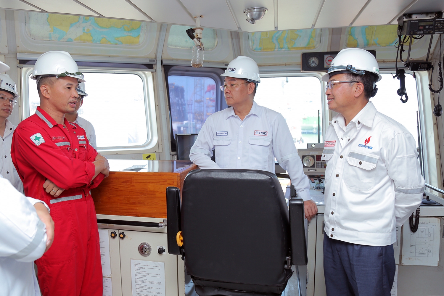 Chủ tịch HĐTV Petrovietnam Hoàng Quốc Vượng kiểm tra thực địa, hạ tầng và năng lực của các đơn vị Vietsovpetro, PTSC, PETROCONs