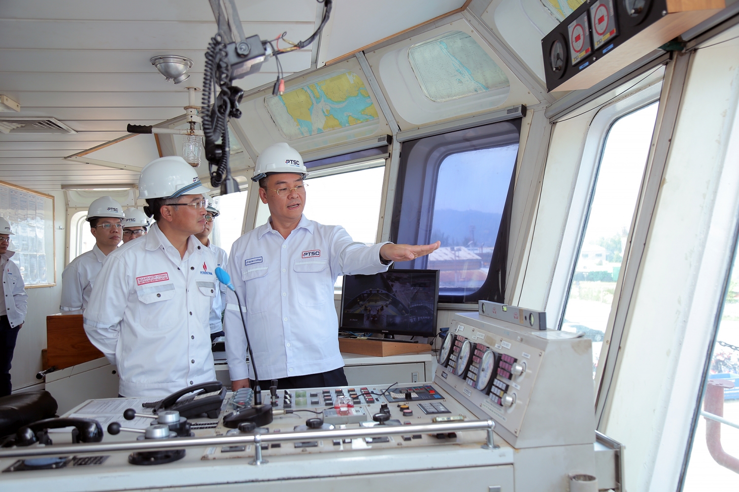 Chủ tịch HĐTV Petrovietnam Hoàng Quốc Vượng kiểm tra thực địa, hạ tầng và năng lực của các đơn vị Vietsovpetro, PTSC, PETROCONs