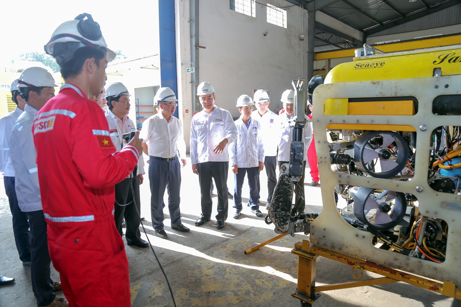 Chủ tịch HĐTV Petrovietnam Hoàng Quốc Vượng kiểm tra thực địa, hạ tầng và năng lực của các đơn vị Vietsovpetro, PTSC, PETROCONs
