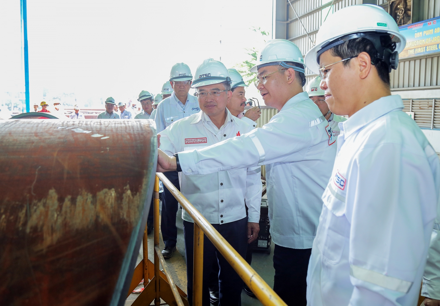 Chủ tịch HĐTV Petrovietnam Hoàng Quốc Vượng kiểm tra thực địa, hạ tầng và năng lực của các đơn vị Vietsovpetro, PTSC, PETROCONs