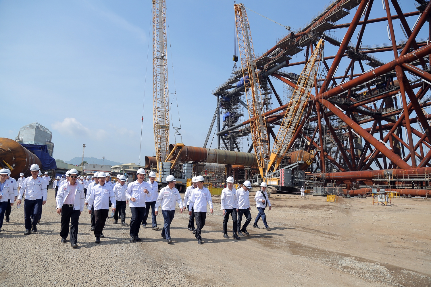 Chủ tịch HĐTV Petrovietnam Hoàng Quốc Vượng kiểm tra thực địa, hạ tầng và năng lực của các đơn vị Vietsovpetro, PTSC, PETROCONs