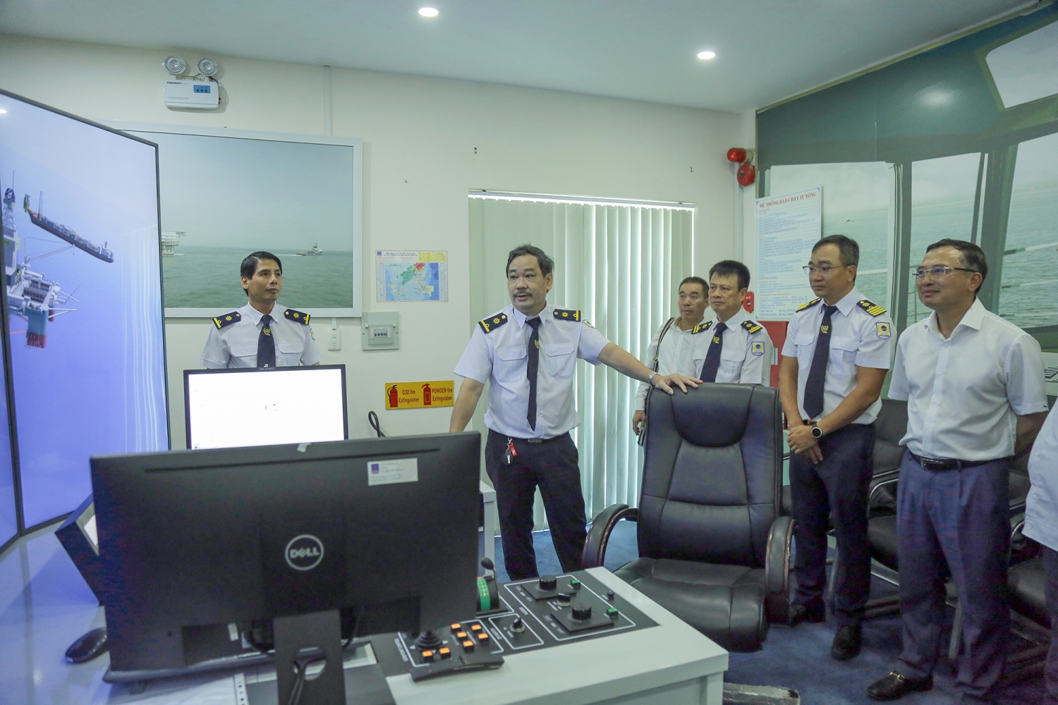 Chủ tịch HĐTV Petrovietnam Hoàng Quốc Vượng kiểm tra thực địa, hạ tầng và năng lực của các đơn vị Vietsovpetro, PTSC, PETROCONs