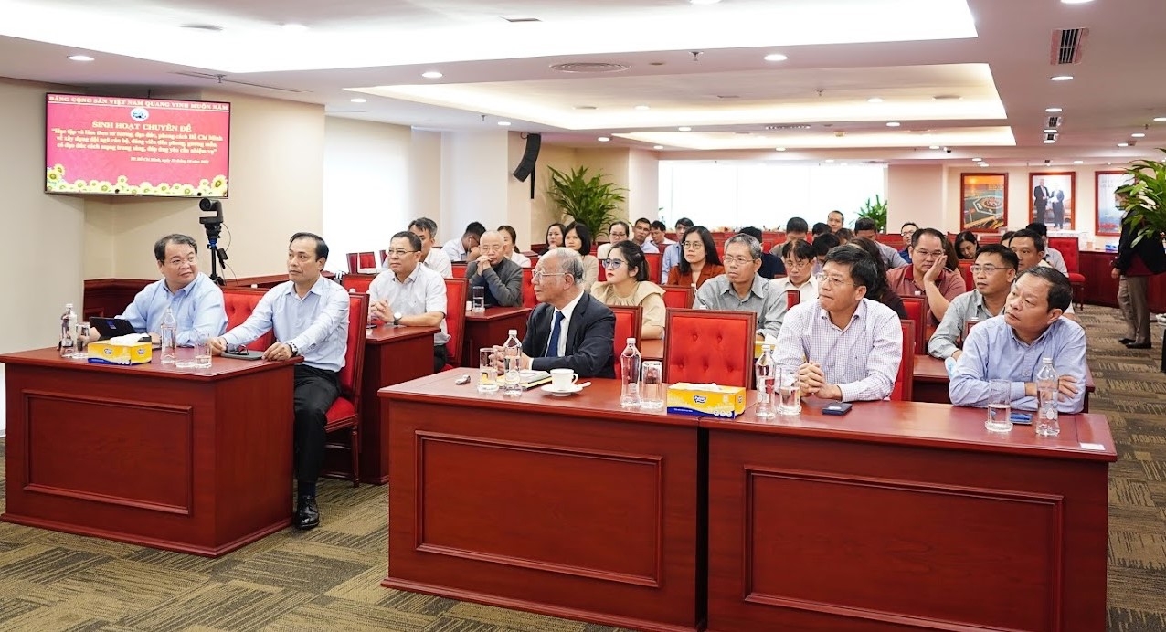 Đảng bộ BIENDONG POC: Đẩy mạnh học tập và làm theo tấm gương Chủ tịch Hồ Chí Minh vĩ đại Đảng bộ BIENDONG POC: Đẩy mạnh học tập và làm theo tấm gương Chủ tịch Hồ Chí Minh vĩ đại