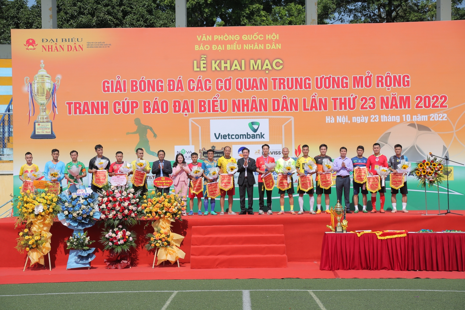 Petrovietnam tham gia Giải bóng đá các cơ quan Trung ương mở rộng tranh Cúp Báo Đại biểu Nhân dân năm 2022 Petrovietnam tham gia Giải bóng đá các cơ quan Trung ương mở rộng tranh Cúp Báo Đại biểu Nhân dân năm 2022
