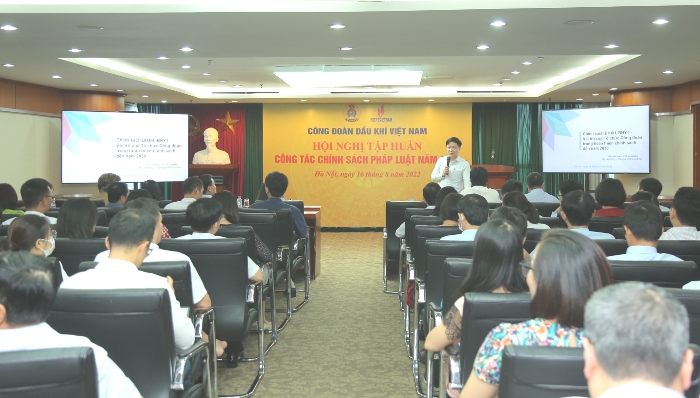 Petrovietnam tổ chức chuỗi hoạt hoạt động hưởng ửng kỷ niệm 10 năm Ngày Pháp luật Việt Nam”