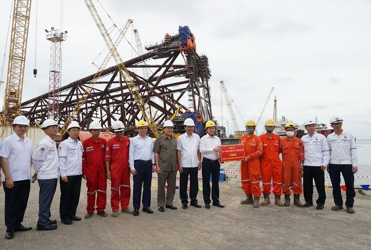 Đảng ủy Khối doanh nghiệp Trung ương đồng tình, ủng hộ chiến lược phát triển của Petrovietnam và Vietsovpetro Đảng ủy Khối doanh nghiệp Trung ương đồng tình, ủng hộ chiến lược phát triển của Petrovietnam và Vietsovpetro
