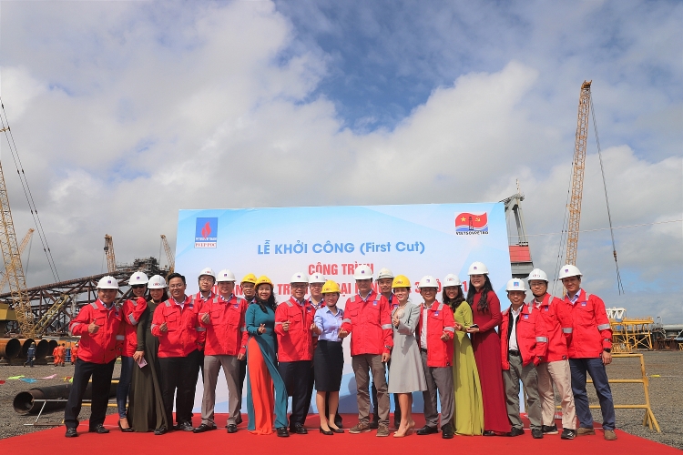 Lễ khởi công công trình dự án phát triển mỏ Đại Hùng Pha 3 Khởi công công trình Dự án phát triển mỏ Đại Hùng Pha 3, Lô 05.1a