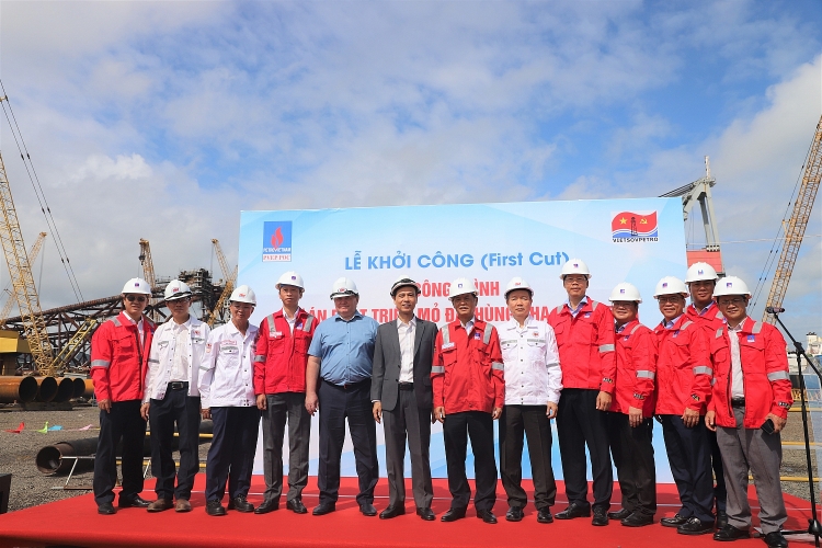 Lễ khởi công công trình dự án phát triển mỏ Đại Hùng Pha 3 Khởi công công trình Dự án phát triển mỏ Đại Hùng Pha 3, Lô 05.1a