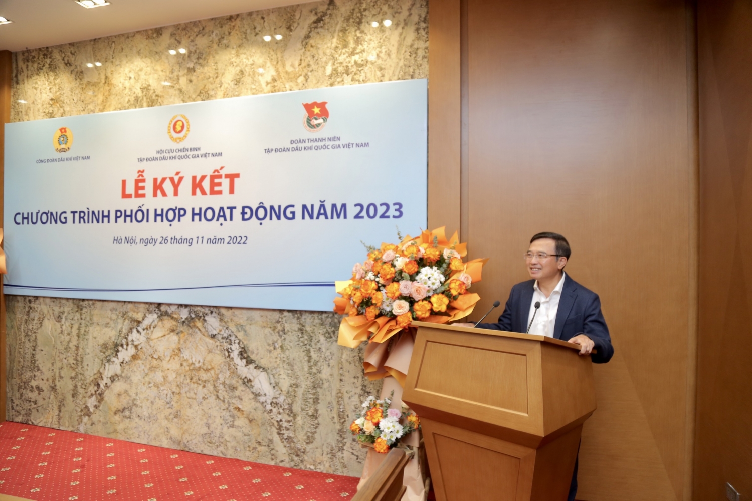 Tăng cường phối hợp giữa các tổ chức đoàn thể chính trị - xã hội trong Tập đoàn Dầu khí Quốc gia Việt Nam Tăng cường phối hợp giữa các tổ chức đoàn thể chính trị - xã hội trong Tập đoàn Dầu khí Quốc gia Việt Nam