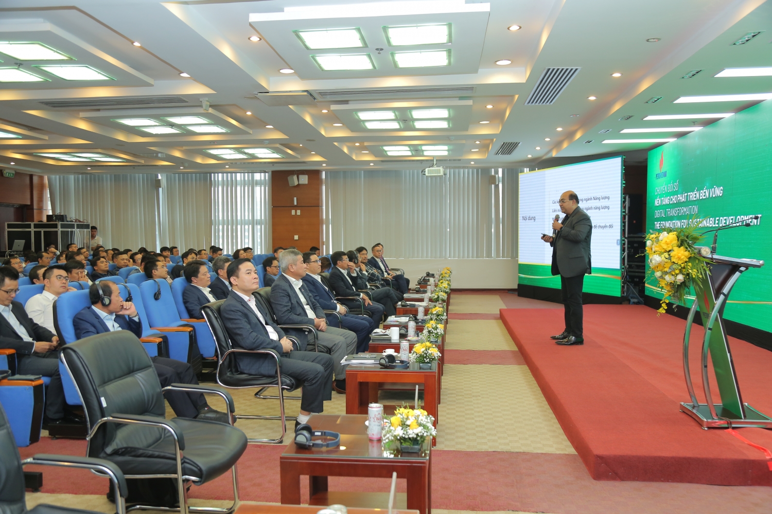 Chuyển đổi số - Nền tảng cho phát triển bền vững