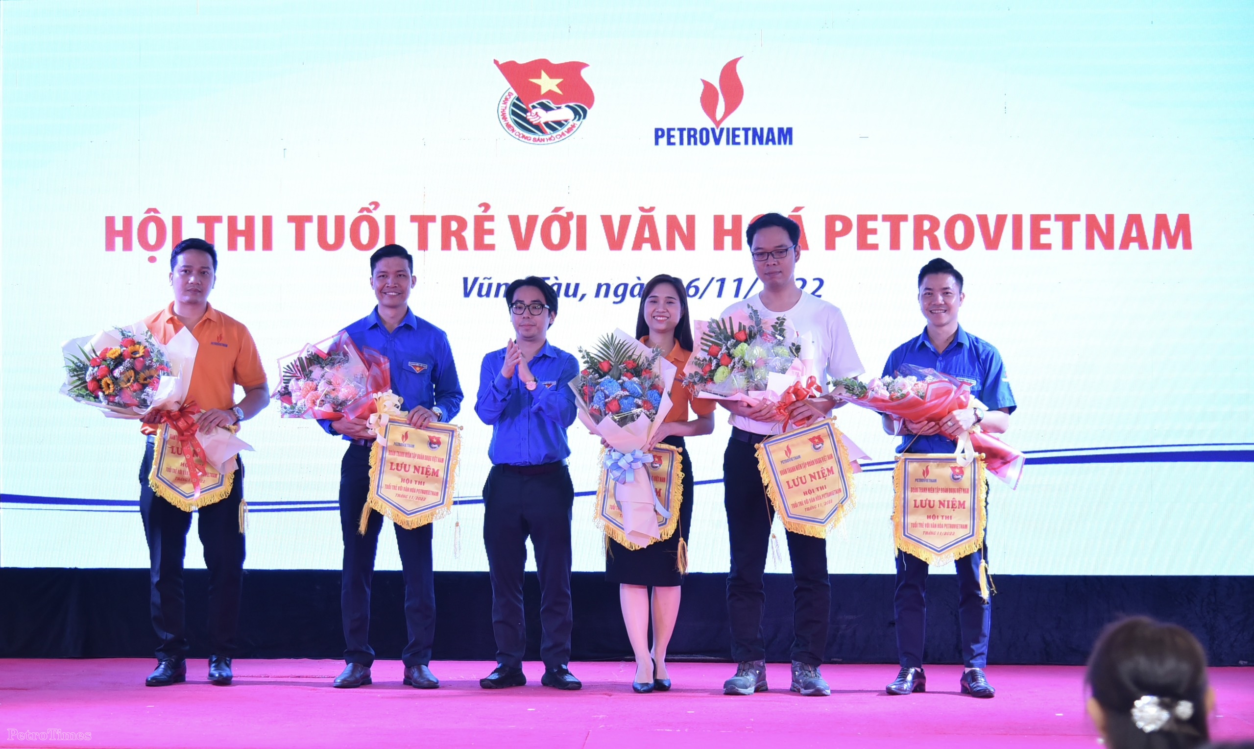 Hội thi “Tuổi trẻ với Văn hoá Petrovietnam”: Lan toả bản sắc văn hoá Dầu khí Hội thi “Tuổi trẻ với Văn hoá Petrovietnam”: Lan toả bản sắc văn hoá Dầu khí