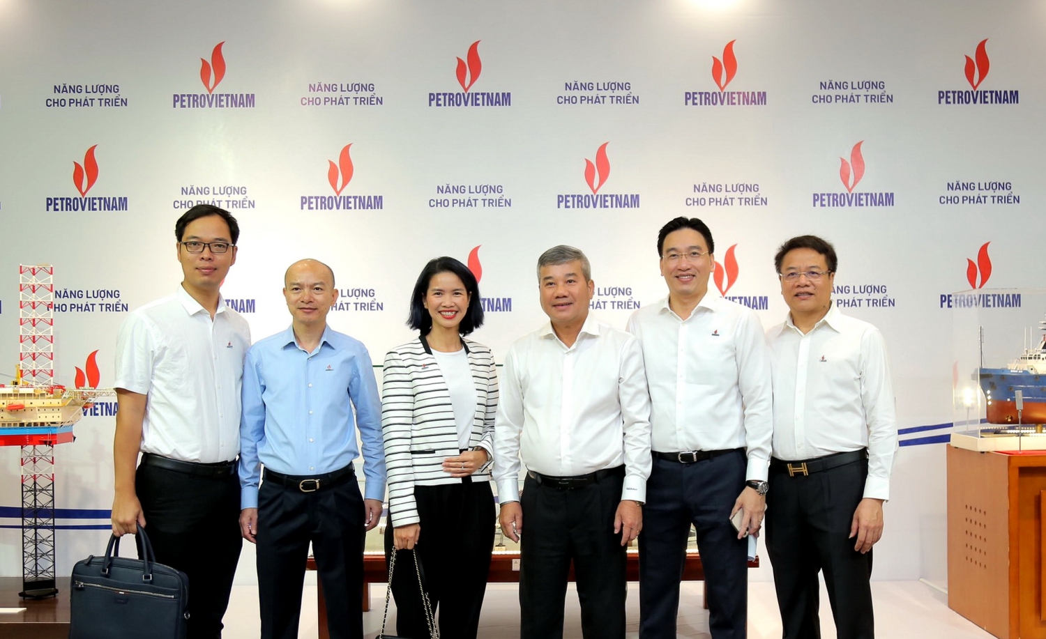 Các cán bộ truyền thông PV GAS tham gia Hội nghị Truyền thông và Văn hóa Doanh nghiệp Petrovietnam Các cán bộ truyền thông PV GAS tham gia Hội nghị Truyền thông và Văn hóa Doanh nghiệp Petrovietnam