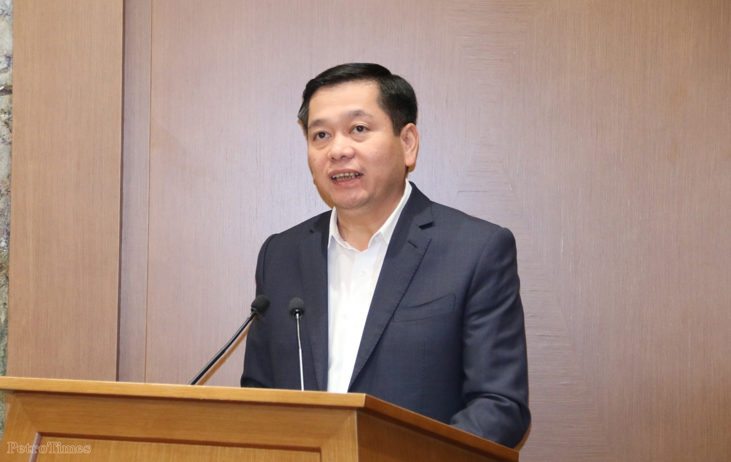Petrovietnam có đóng góp quan trọng vào ổn định nền kinh tế đất nước Petrovietnam có đóng góp quan trọng vào ổn định nền kinh tế đất nước