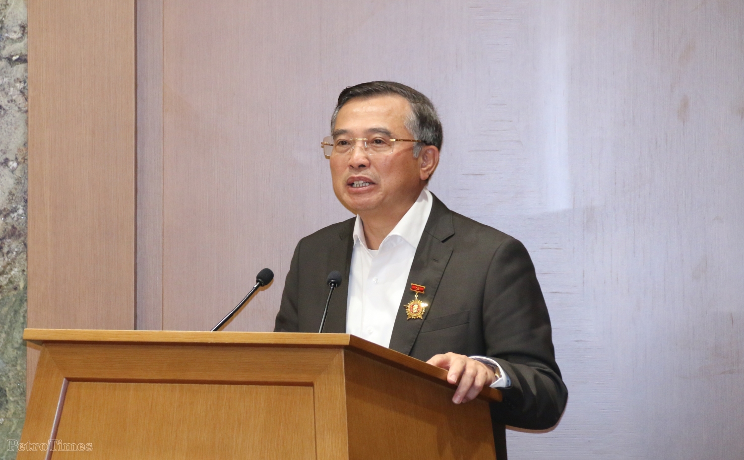 Petrovietnam có đóng góp quan trọng vào ổn định nền kinh tế đất nước Petrovietnam có đóng góp quan trọng vào ổn định nền kinh tế đất nước