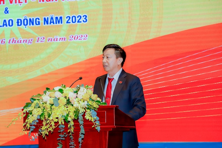 Vietsovpetro tổ chức Hội nghị Tổng kết công tác Đảng năm 2022 và Hội nghị Người lao động năm 2023 Vietsovpetro: Thu nhập và các chế độ phúc lợi cho người lao động năm 2022 được đảm bảo ở mức tốt