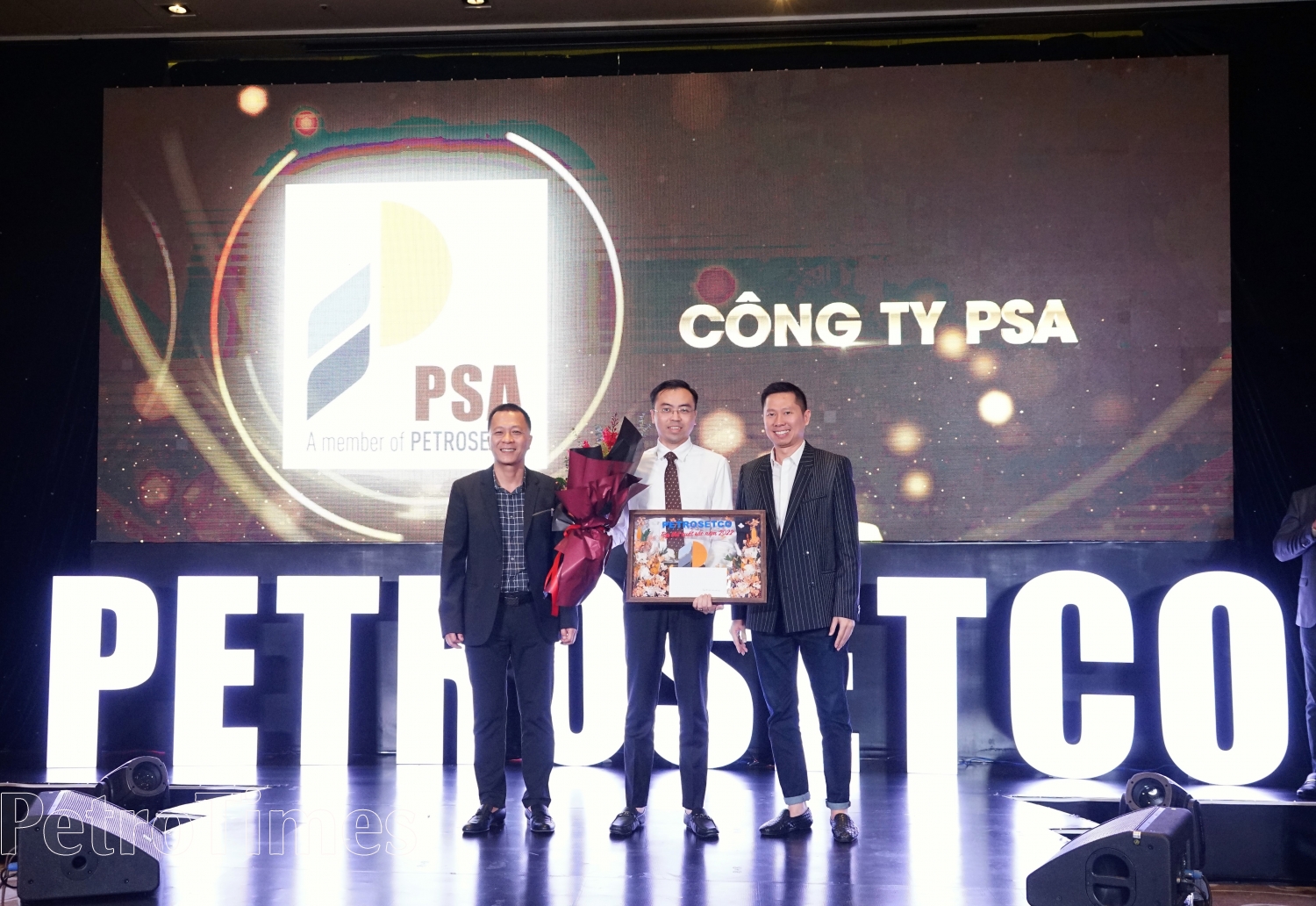 PETROSETCO: Thích ứng để mạnh mẽ - Vững chắc để vươn lên PETROSETCO: Thích ứng để mạnh mẽ - Vững chắc để vươn lên