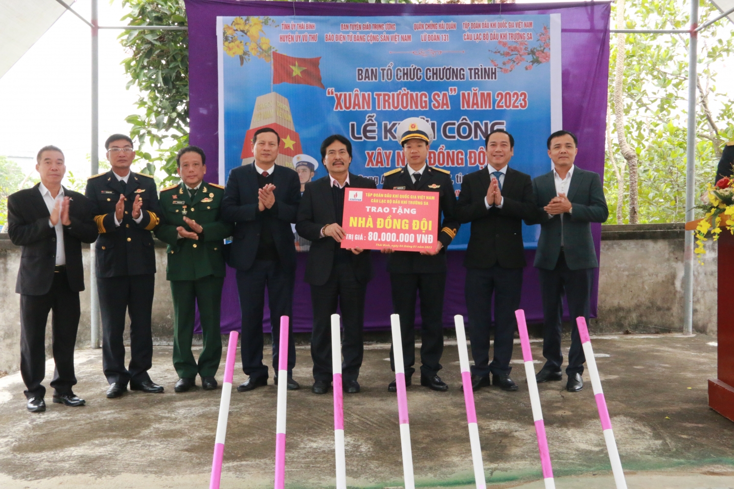 Petrovietnam hỗ trợ kinh phí xây dựng, sửa chữa Petrovietnam hỗ trợ kinh phí xây dựng, sửa chữa