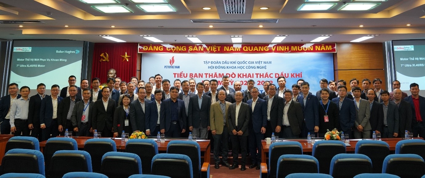 Các đại biểu tham dự Kỳ họp tổng kết Tiểu ban Thăm dò Khai thác Dầu khí Nhiệm kỳ 2020-2022 Các đại biểu tham dự Kỳ họp tổng kết Tiểu ban Thăm dò Khai thác Dầu khí Nhiệm kỳ 2020-2022