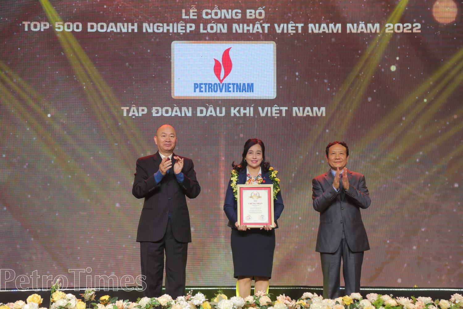 Thiết lập nhiều kỷ lục trong năm 2022, Petrovietnam tiếp tục khẳng định vị thế trong Top 500 doanh nghiệp lớn nhất Việt Nam Thiết lập nhiều kỷ lục trong năm 2022, Petrovietnam tiếp tục khẳng định vị thế trong Top 500 doanh nghiệp lớn nhất Việt Nam