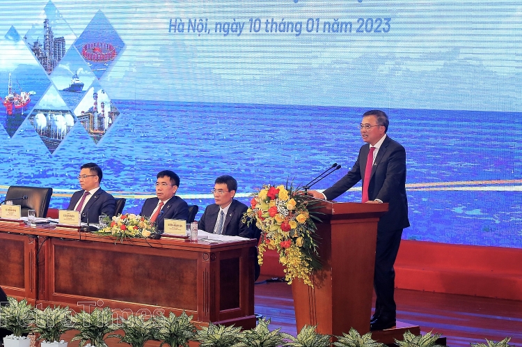 Chủ tịch HĐTV Petrovietnam Hoàng Quốc Vượng: Năm 2023 sẽ là năm tiếp tục thắng lợi, thành công của Petrovietnam Chủ tịch HĐTV Petrovietnam Hoàng Quốc Vượng: Năm 2023 sẽ là năm tiếp tục thắng lợi, thành công của Petrovietnam