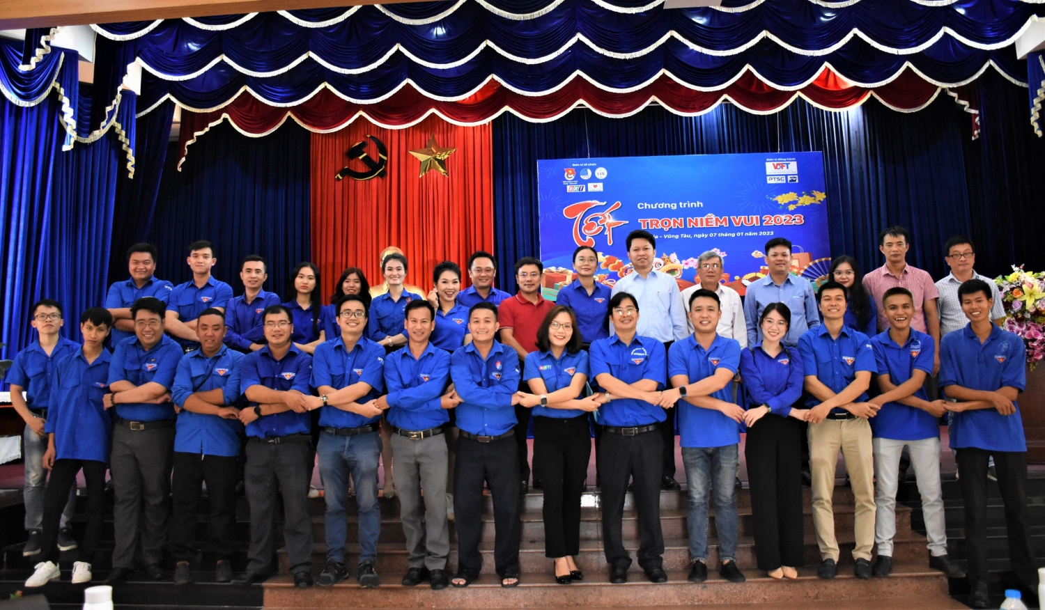 Tuổi trẻ PTSC mang “Tết trọn niềm vui” đến đồng bào dân tộc thiểu số Tuổi trẻ PTSC mang “Tết trọn niềm vui” đến đồng bào dân tộc thiểu số